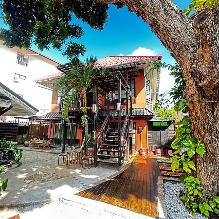 Villa'S Homestay Чиангмай Экстерьер фото