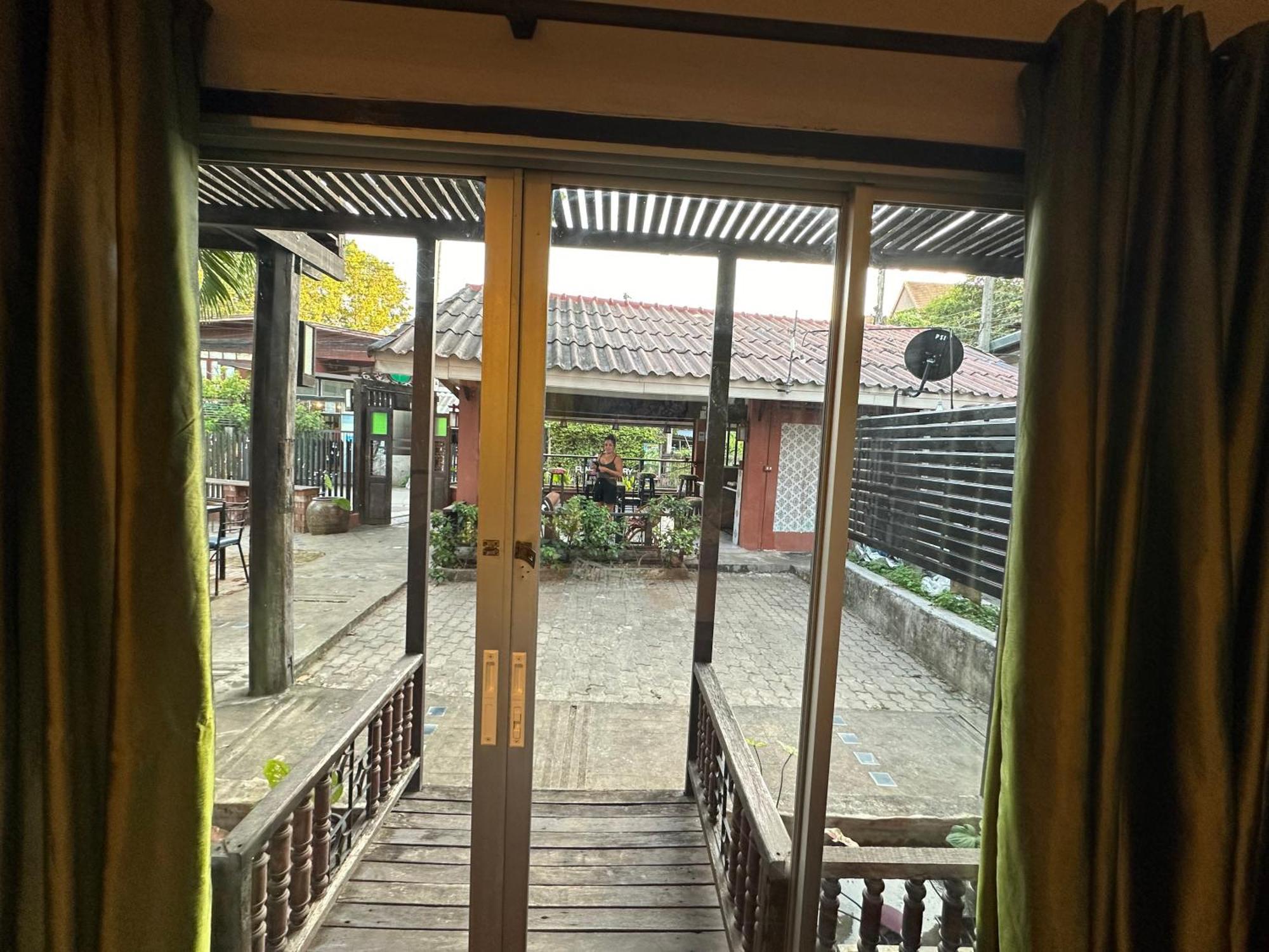 Villa'S Homestay Чиангмай Экстерьер фото